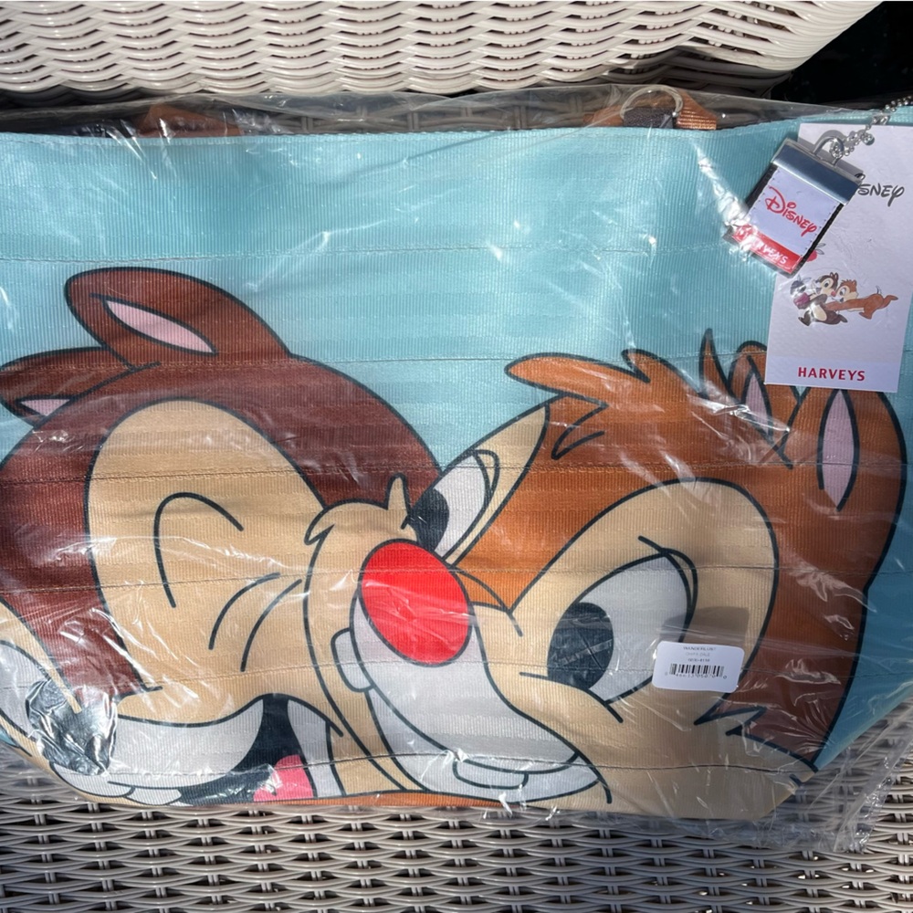 Harveys Seatbelt Bags Disney Chip and Dale Tote Bag